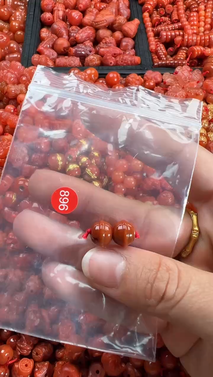 【闪购商品】南红玛瑙颈饰未镶嵌1