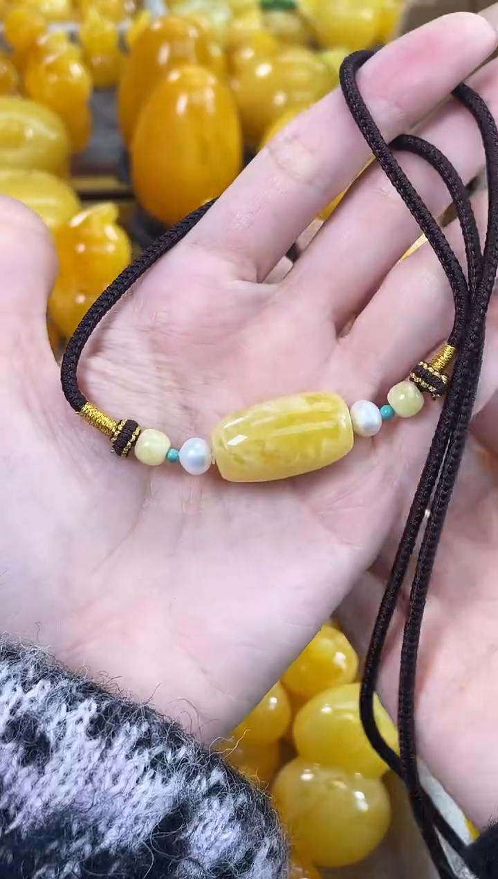 裸石琥珀未镶嵌J9