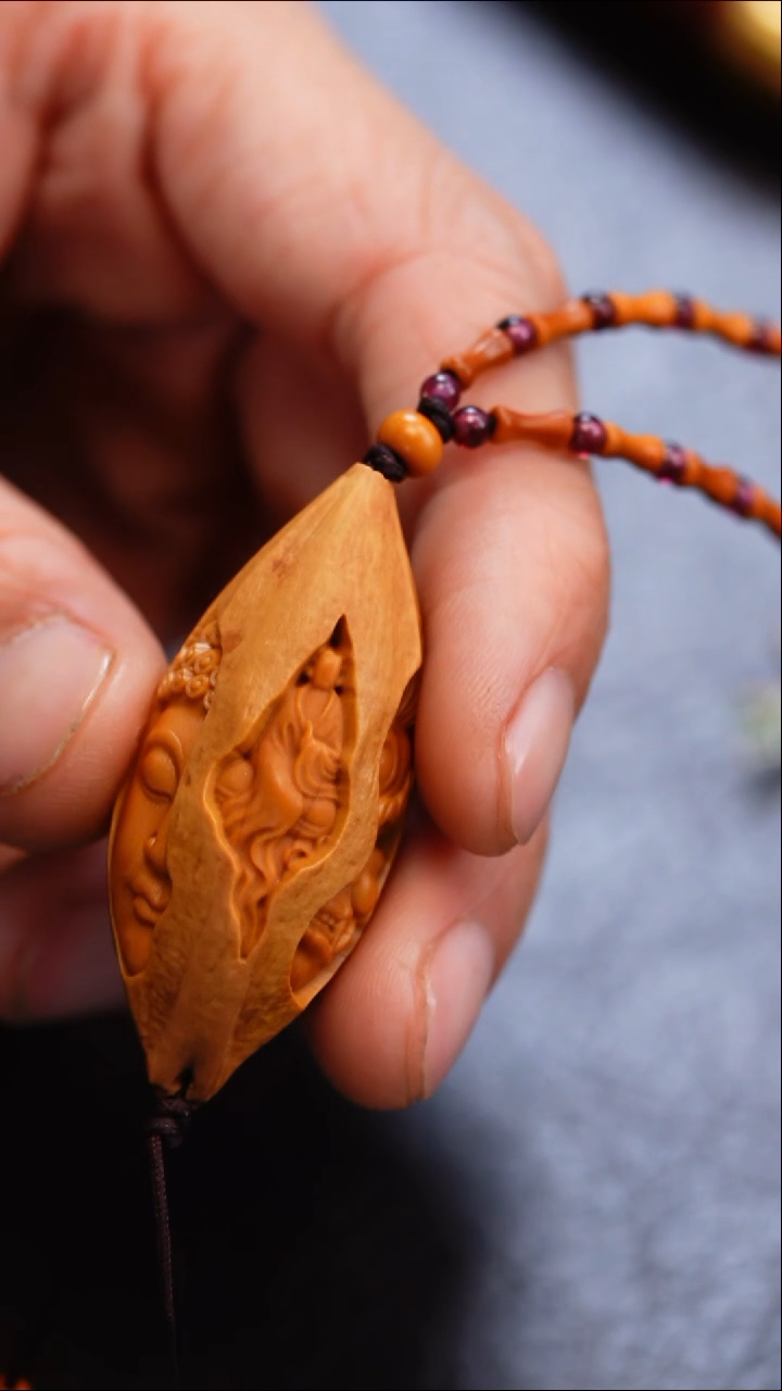 【闪购商品】橄榄核吊坠苏工橄榄核