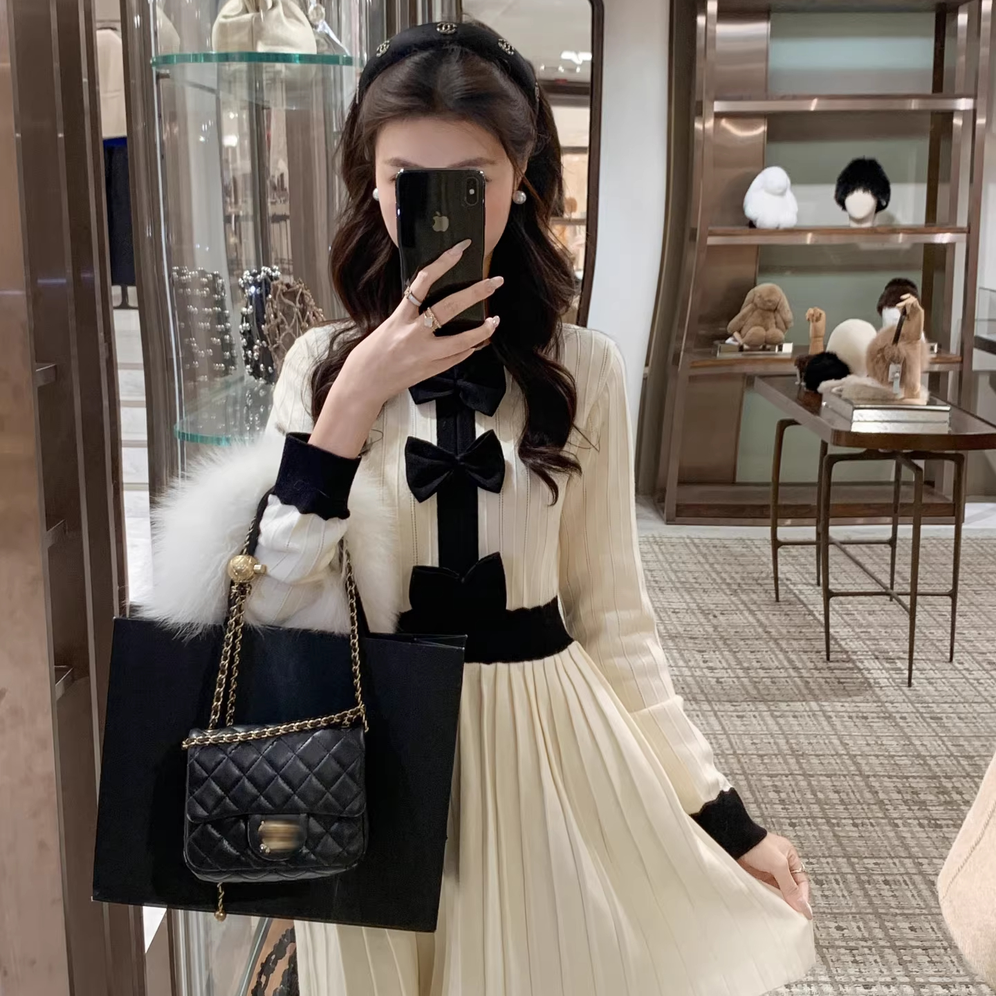 鱼兔子的兔子蝴蝶结撞色针织连衣裙女2025冬季新款百褶打底A裙子