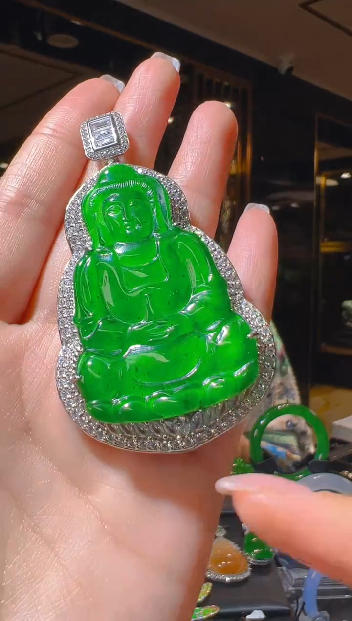 【闪购商品】翡翠吊坠(赠链)银S925镶嵌011      