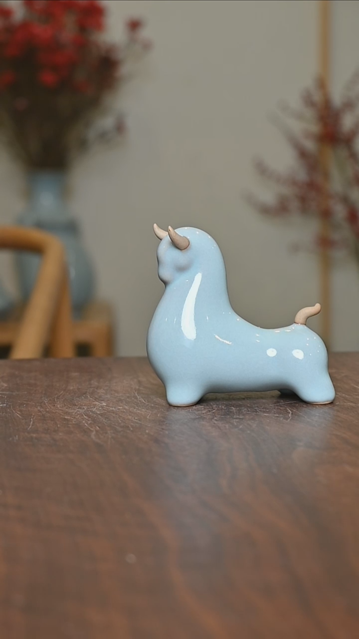 【闪购商品】其他微瑕天青釉无款小福牛