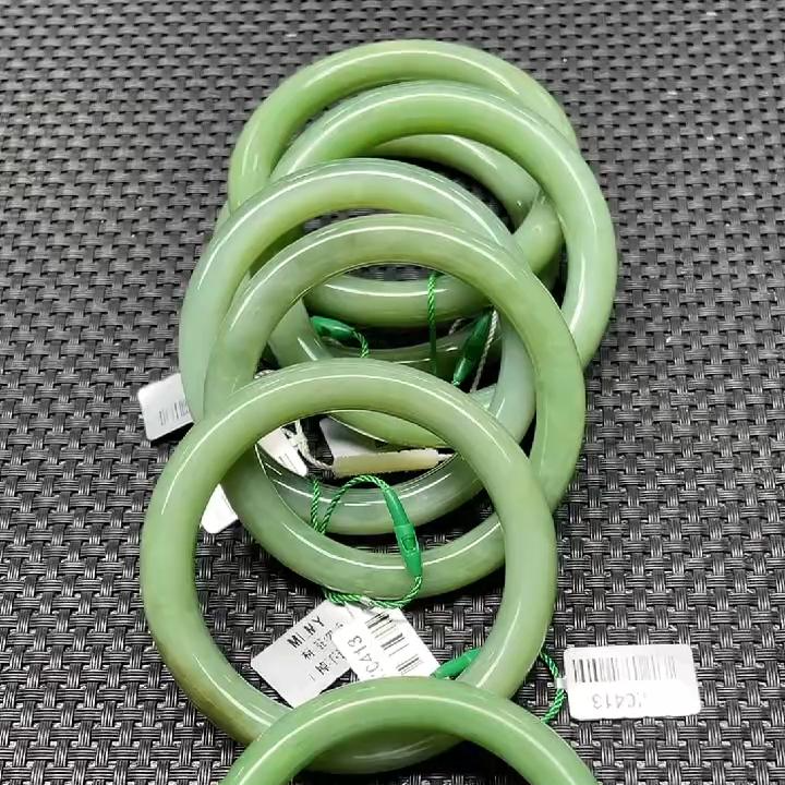 【老郑家】和田玉手镯一支  (多样性发1件)