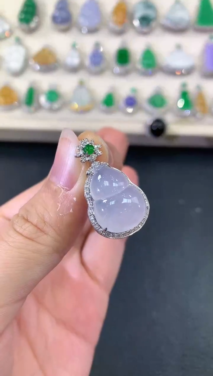 【闪购商品】翡翠吊坠(不含链)18K金镶嵌B87  有色差