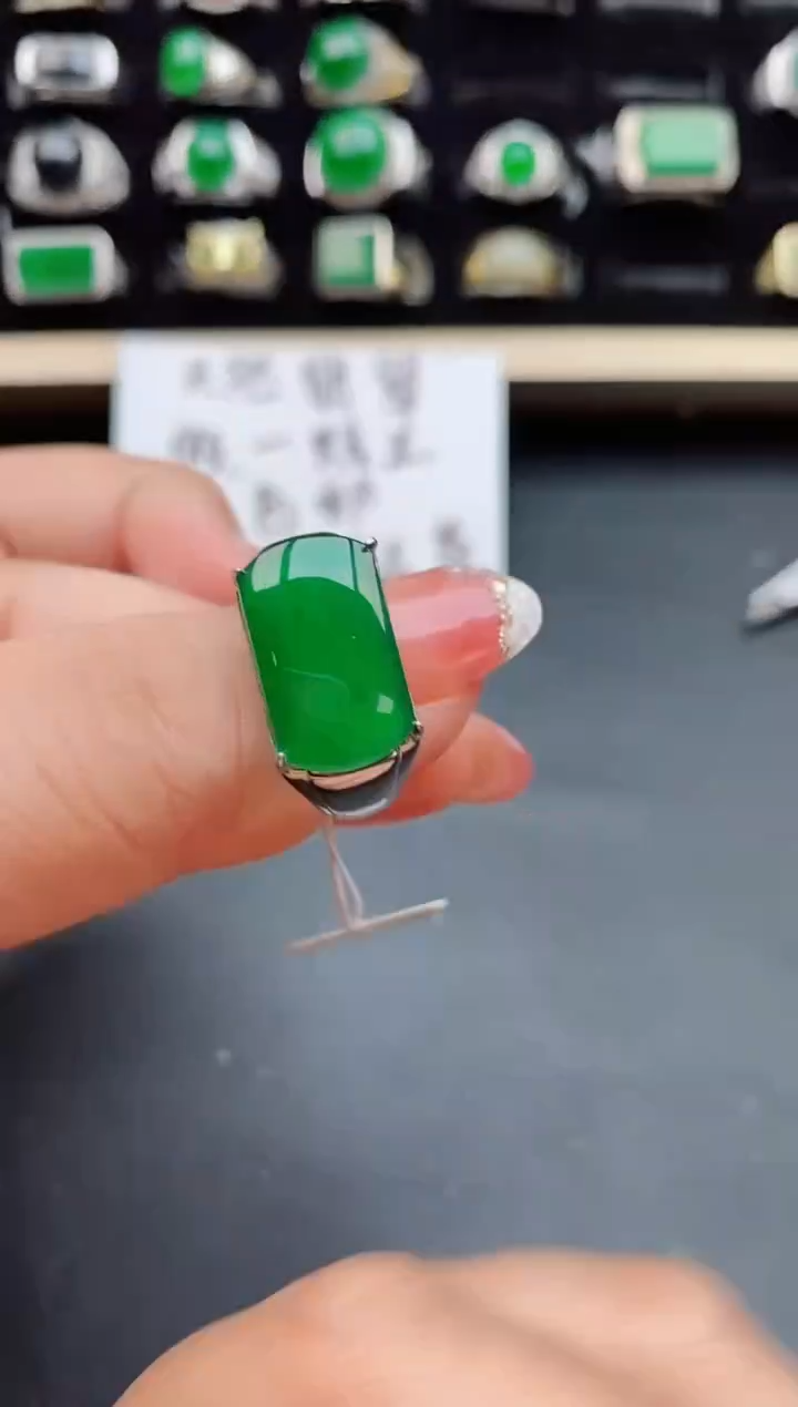 【闪购商品】翡翠戒指银S925镶嵌121221