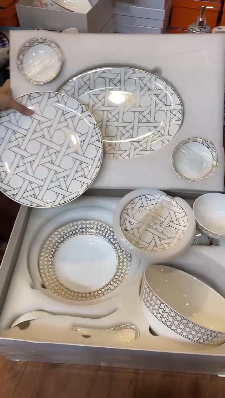 杯鸿辉家品牌瓷器，京东包邮！