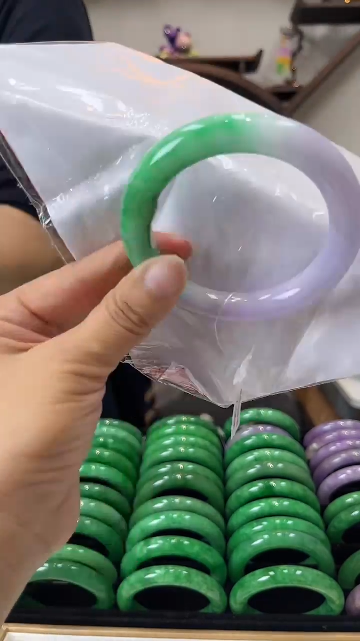 【闪购商品】砖雕闪45 圈口60 独货手镯