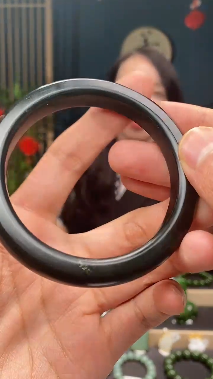 【闪购商品】和田玉手镯未镶嵌手镯60