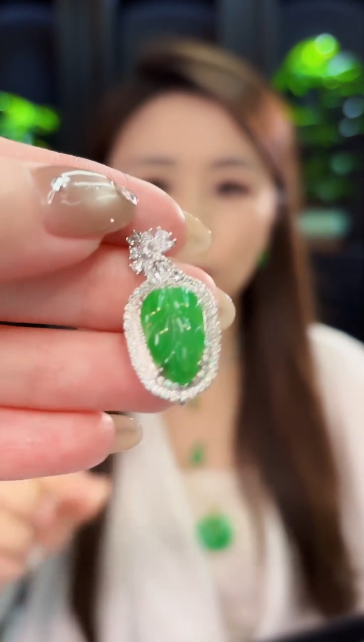 翡翠未镶嵌颈饰 缅料A货/支持复检/一件