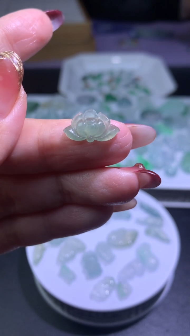 【闪购商品】定制翡翠未镶嵌毛货