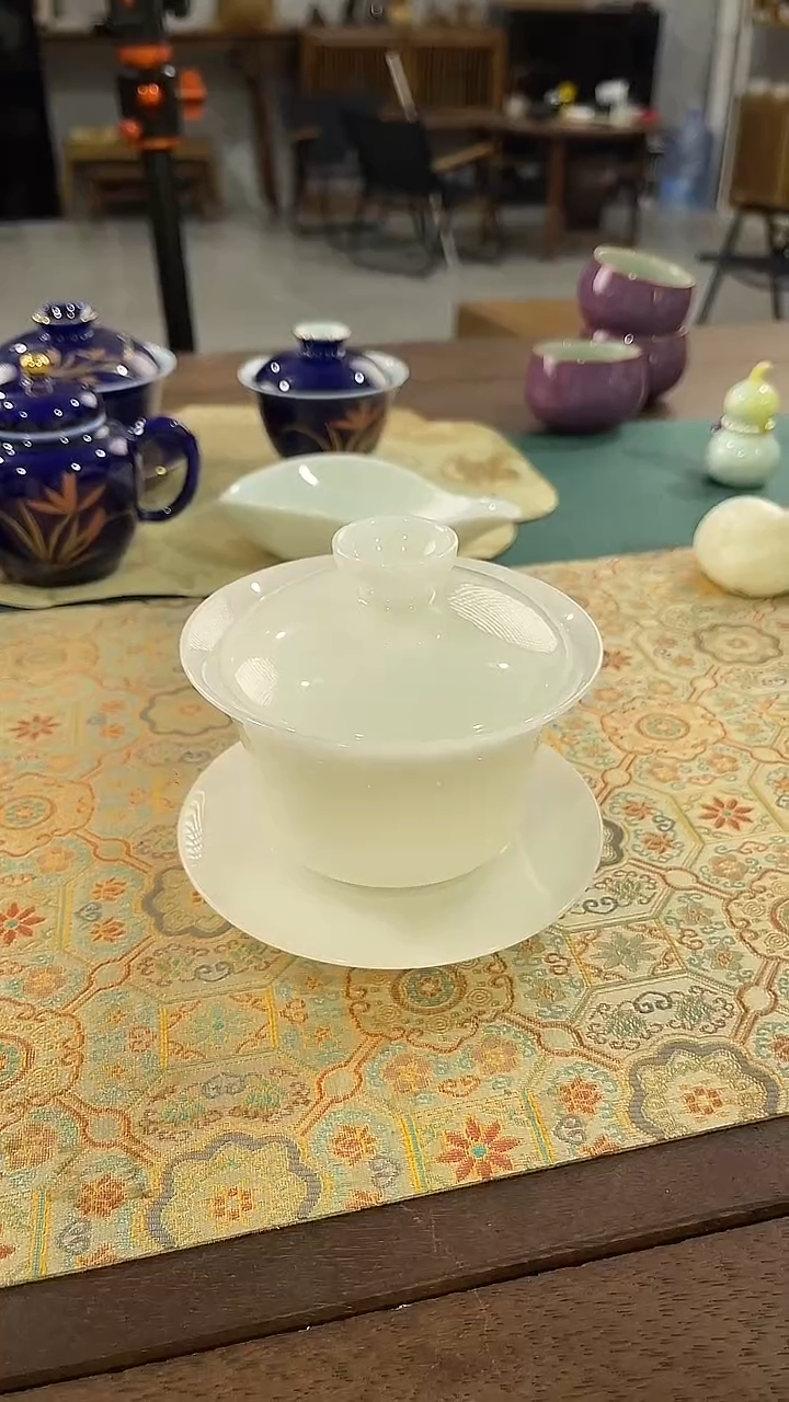 今**年冰种悬停三才盖碗，冲单福利