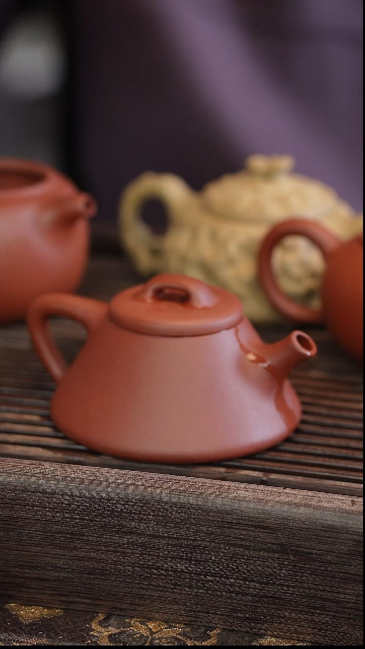 茶壶紫砂纳瓢 北红赤铁 半手工 150cc