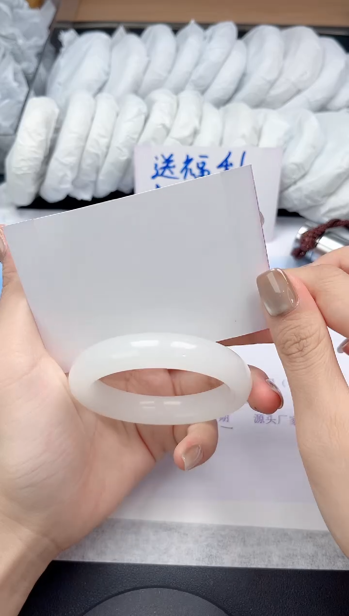 未镶嵌手镯石英质玉39-55