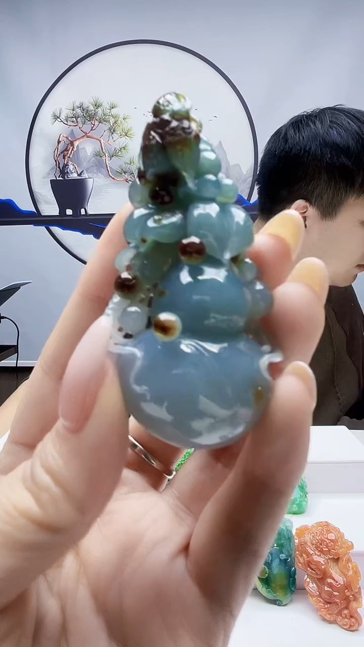 未镶嵌定制翡翠毛货挂件60