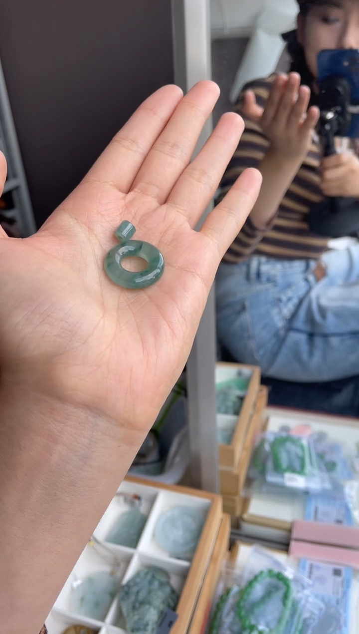 吊坠(不含链)未镶嵌翡翠天然缅甸A货翡翠