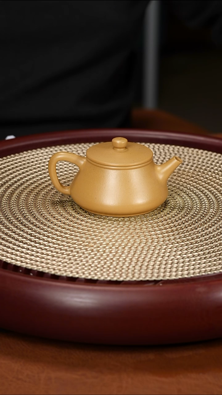 茶壶紫砂64     130cc