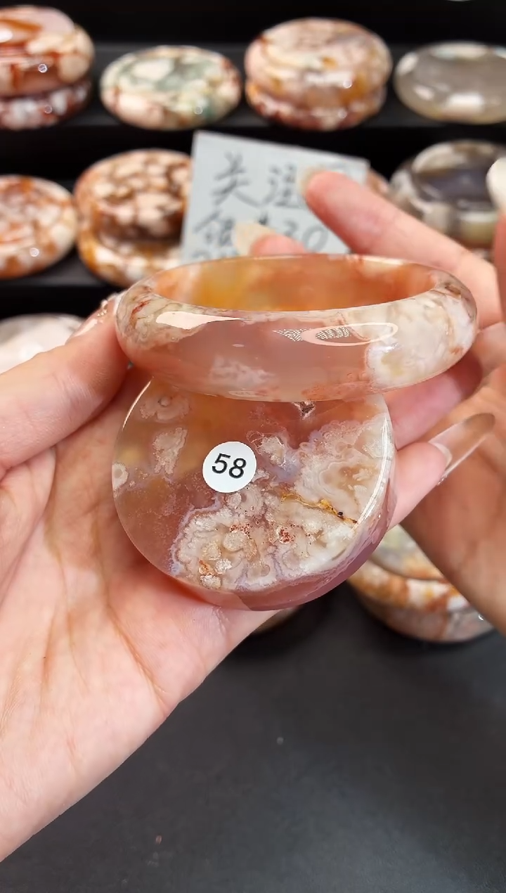 手镯玛瑙/玉髓未镶嵌安**李石英质玉56圈55/56带(赠送镯心)