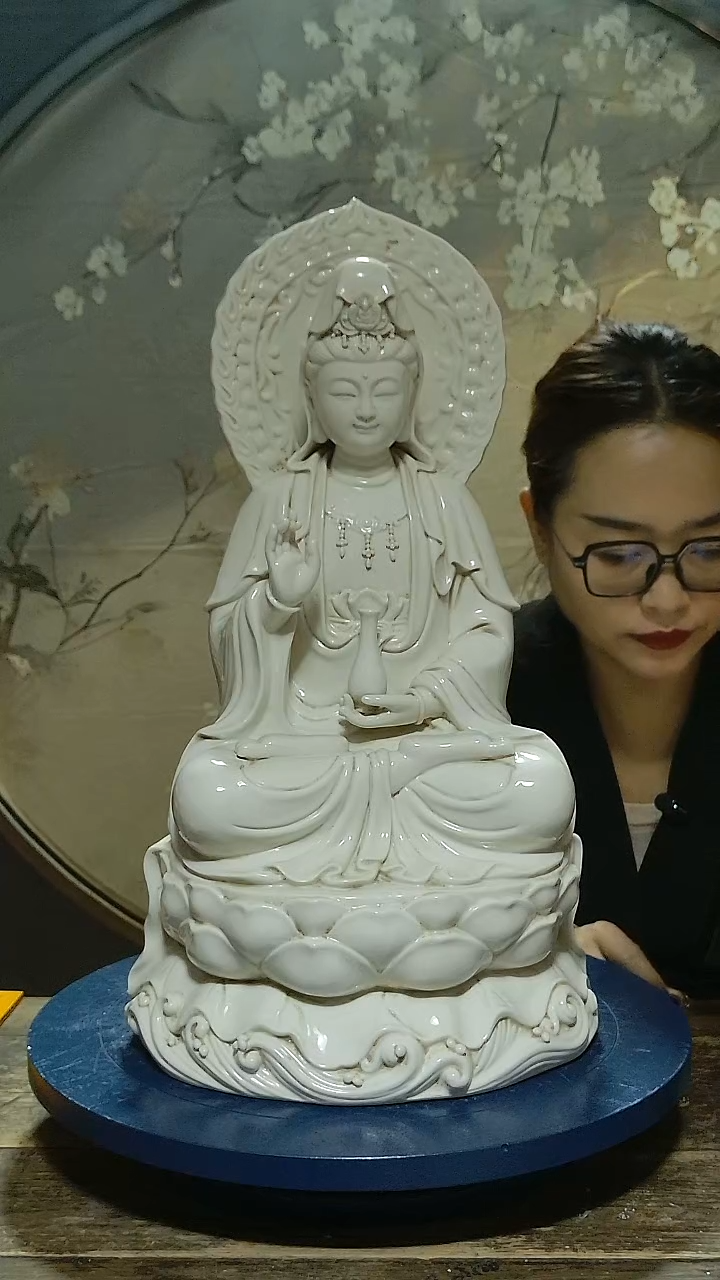 观音大*率德化瓷观音造像