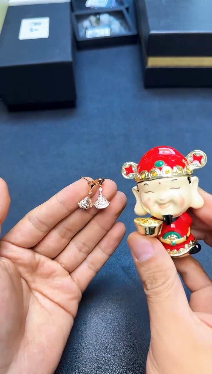 瓷片全新正品一件不留@@WE1260