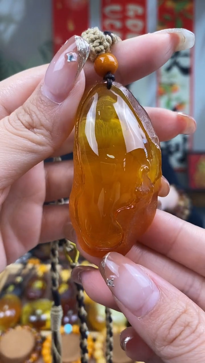 【闪购商品】琥珀裸石未镶嵌基地发货 一物一证 顺丰包邮