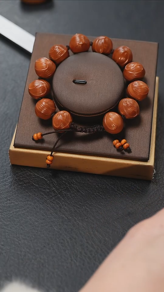 【闪购商品】橄榄核吊坠 梦梦精品核雕