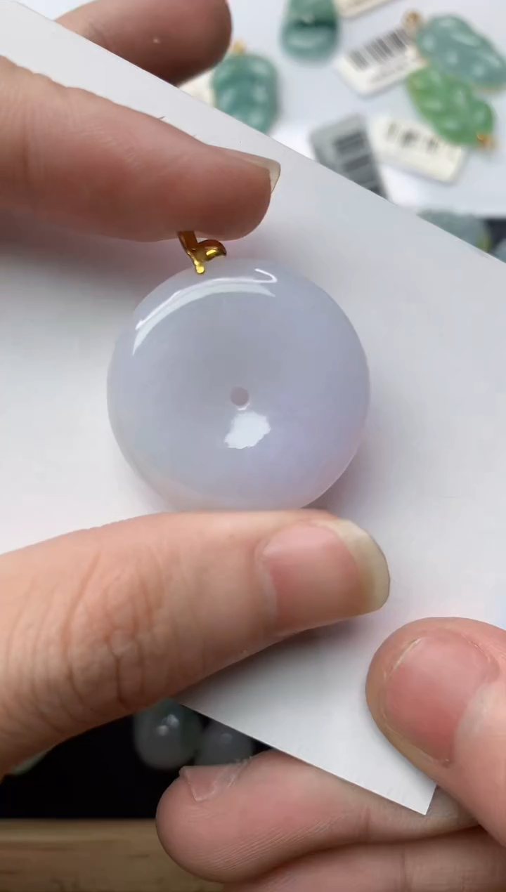 【闪购商品】翡翠颈饰18K金镶嵌37........