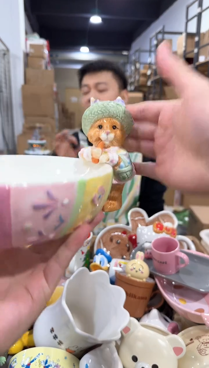 瓷片紫色原盒兔子碗
