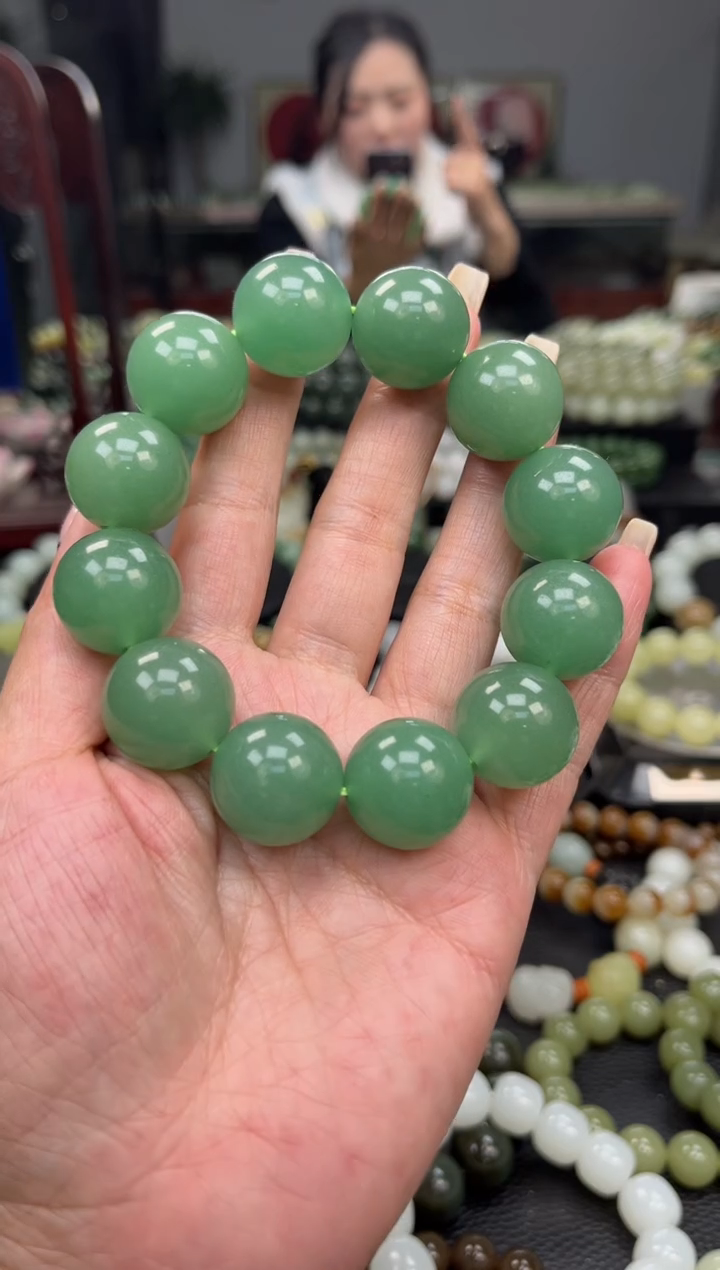 【闪购商品】东陵石手串未镶嵌新疆阿克苏翠玉卡20