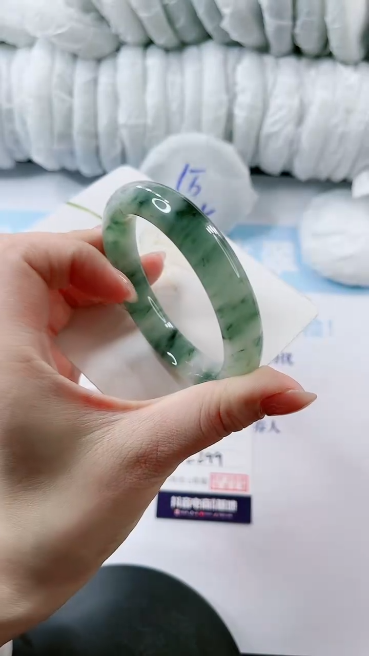 【闪购商品】石英质玉手镯未镶嵌多样性发货L299