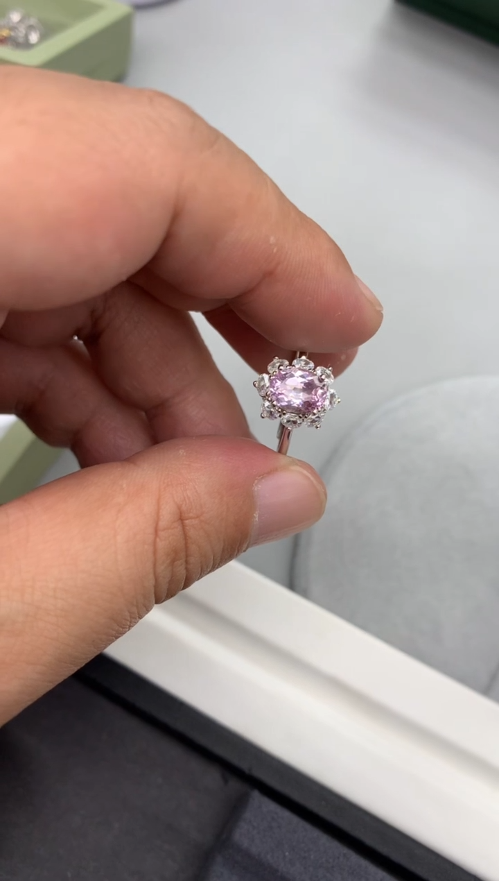 【闪购商品】锂辉石戒指银S925镶嵌1.4克拉