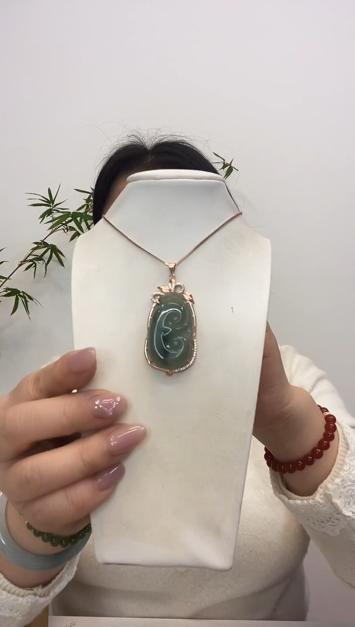 【闪购商品】翡翠吊坠(赠链)银S925镶嵌如意玫瑰边