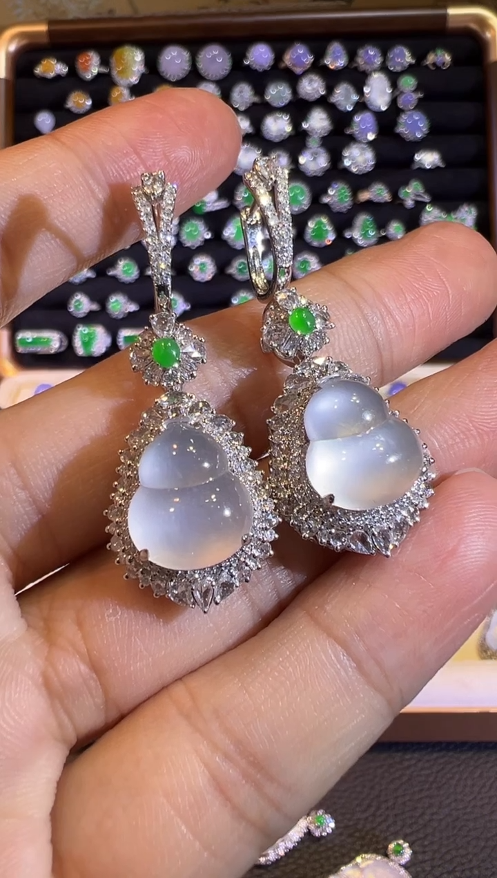 【闪购商品】翡翠耳饰18K金镶嵌玻璃种茅台白葫芦耳坠吊坠两用