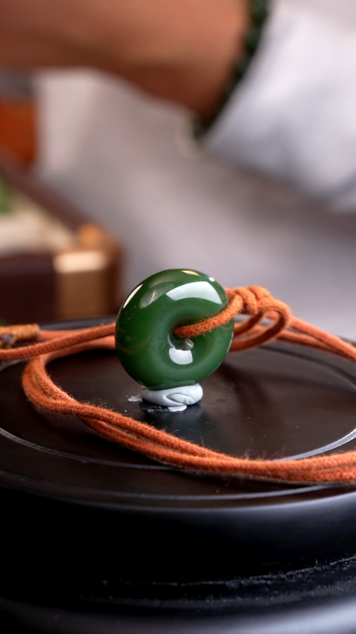 颈饰未镶嵌和田玉2***鹰碧玉菠菜绿过眼过灯平安扣挂件30mm