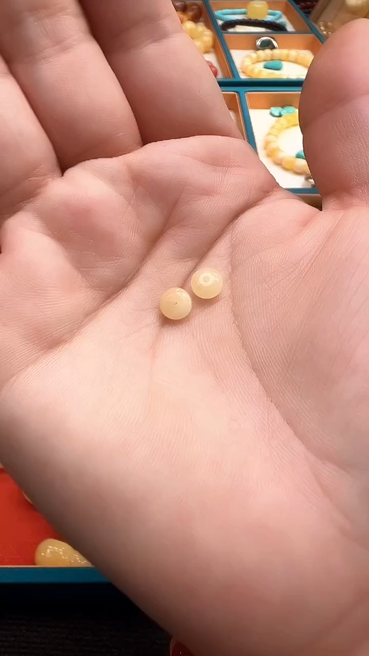 裸石琥珀未镶嵌小飞碟隔片一对