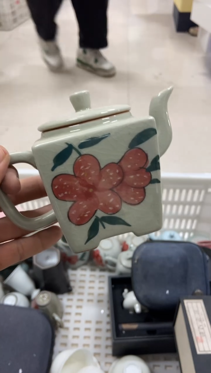 杯无运费险有瑕疵的摄影的产品有使用过的痕迹有点脏介意勿拍