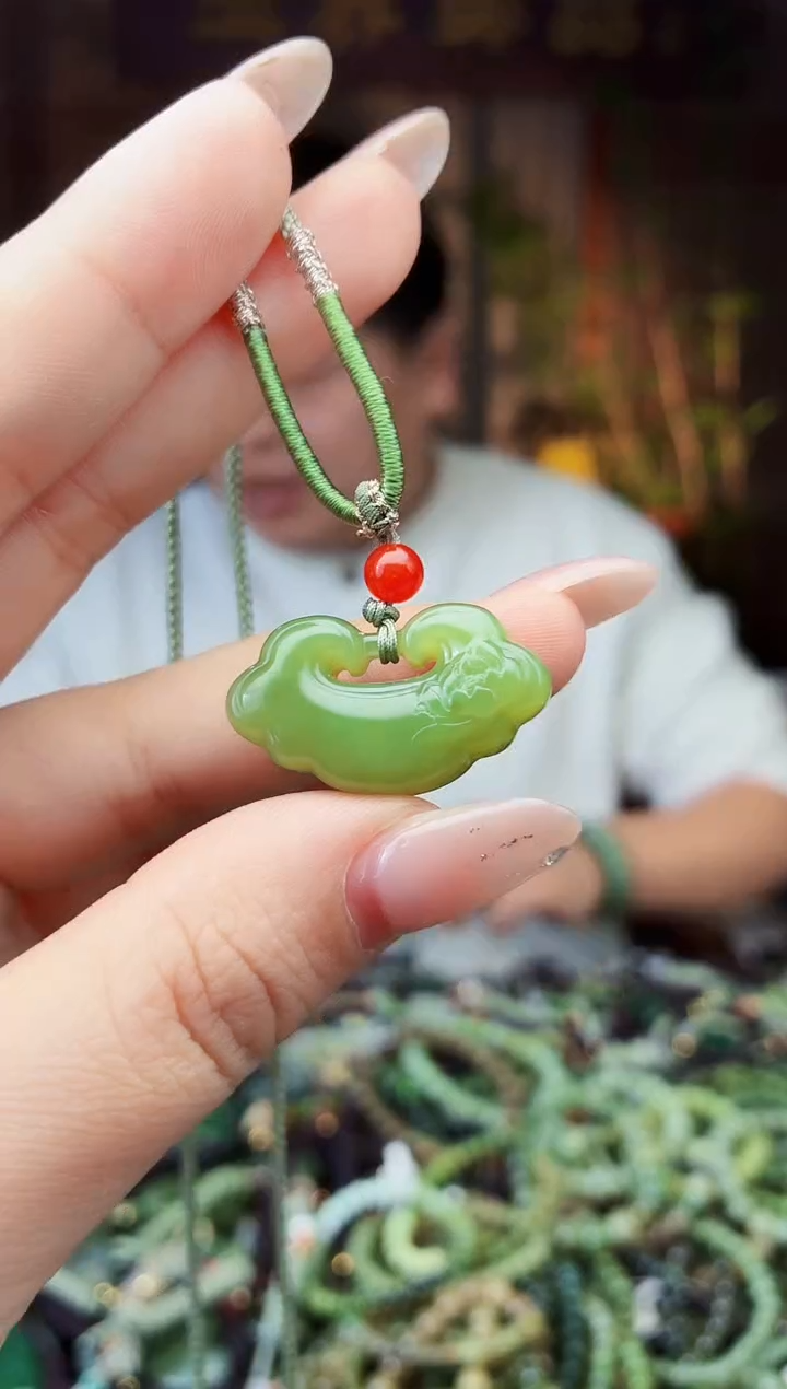 颈饰未镶嵌和田玉多样性发货拍一发一