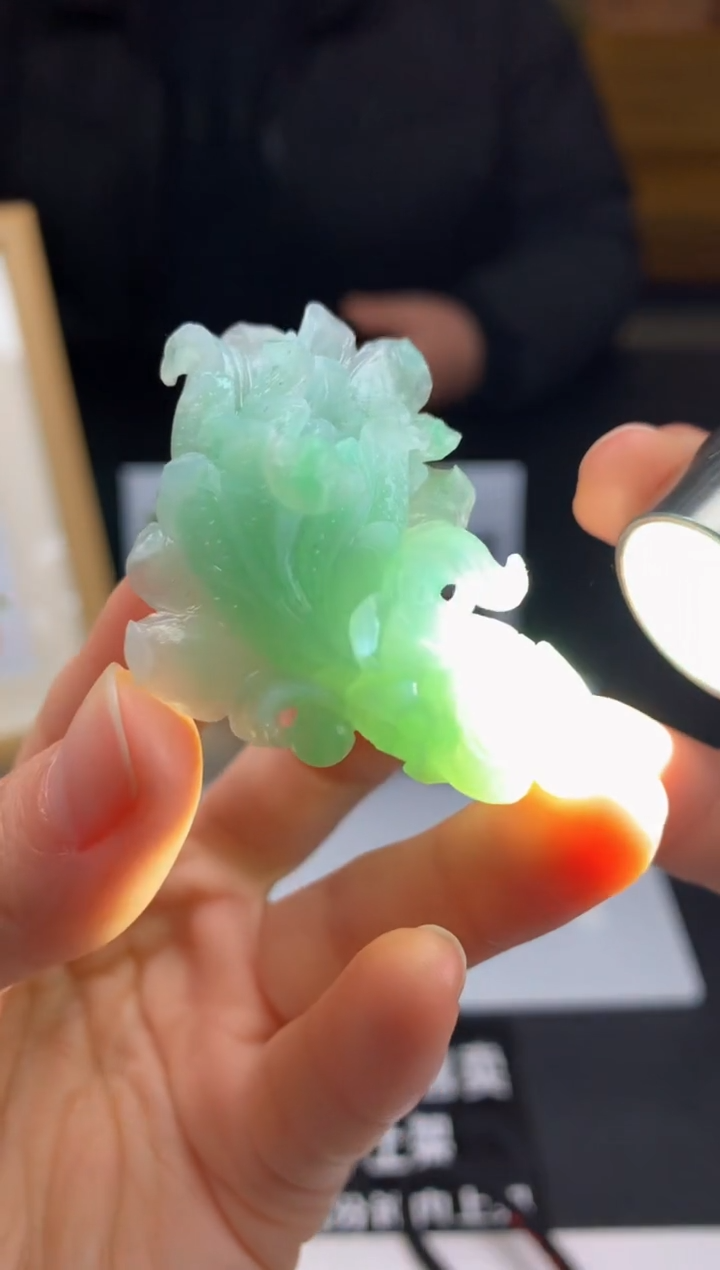 【闪购商品】定制翡翠未镶嵌吊坠-85065