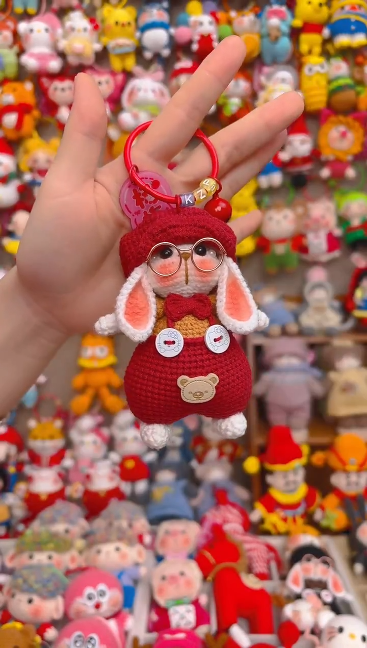 纯手工制作毛线钩织成品红色糖兔