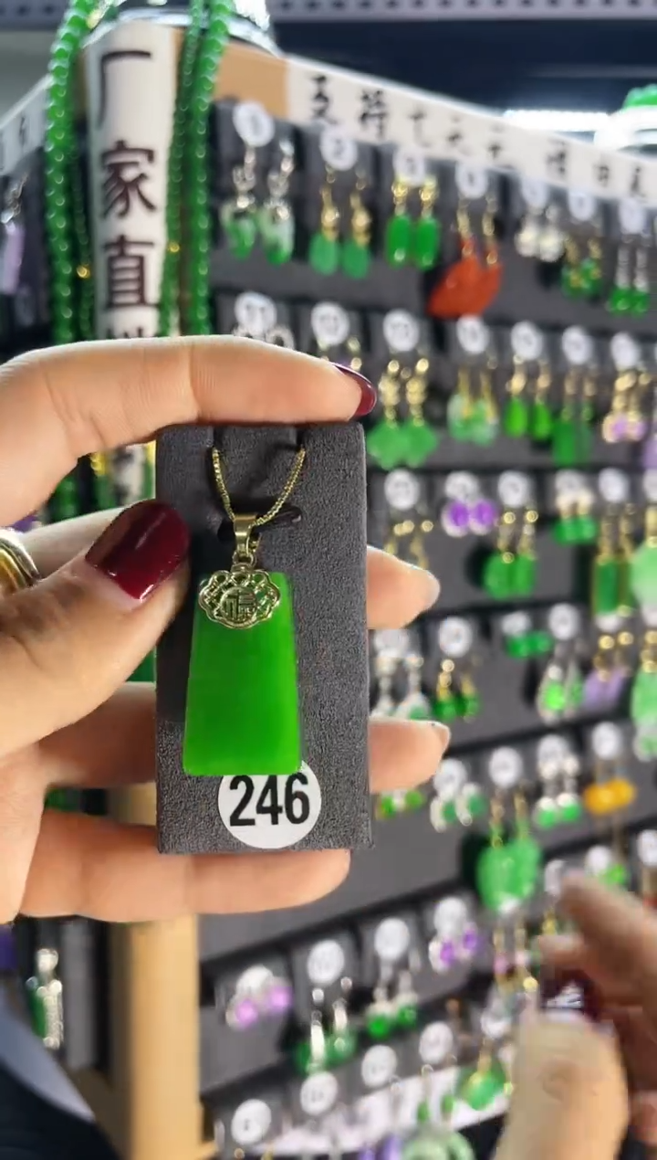 【闪购商品】翡翠耳饰银S925镶嵌246....