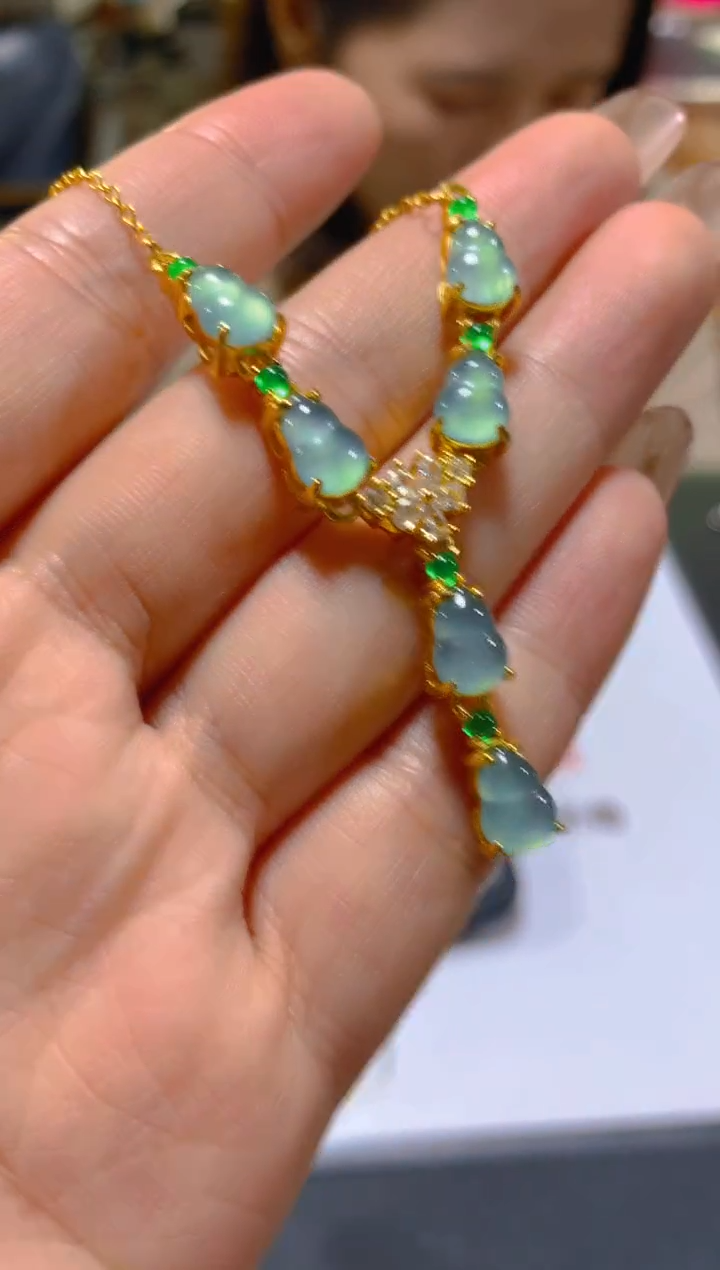 颈饰未镶嵌翡翠多样性发一