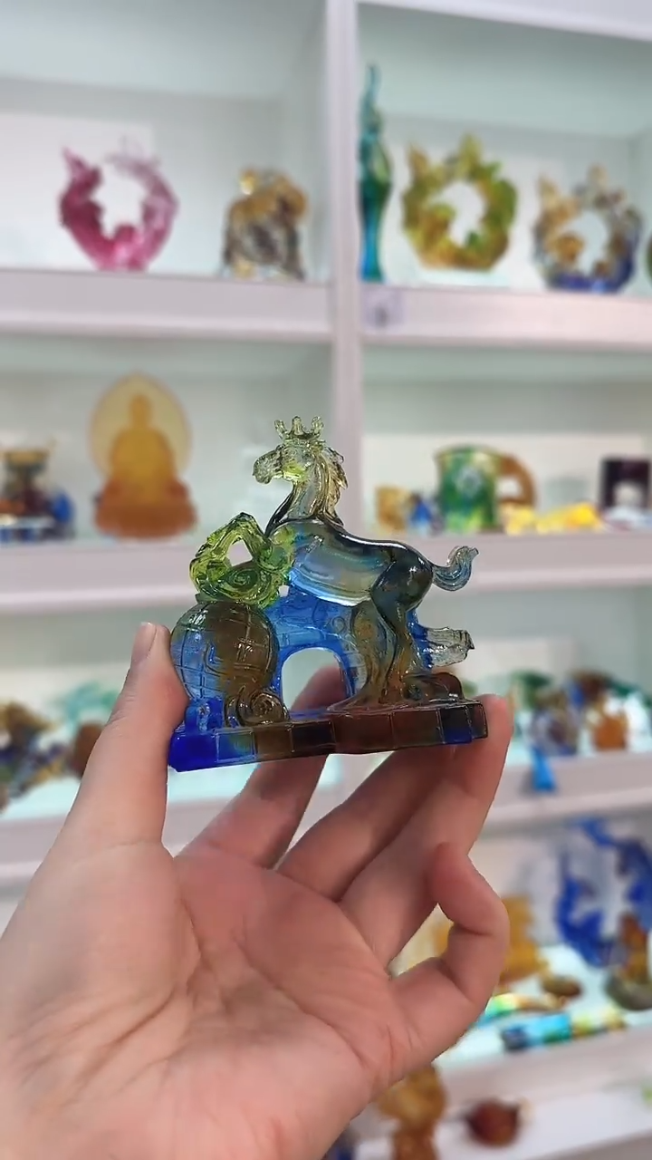 手工艺品琉璃马到成功