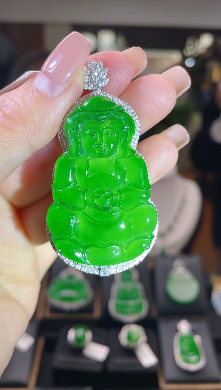 【闪购商品】翡翠吊坠(不含链)18K金镶嵌翡翠吊坠