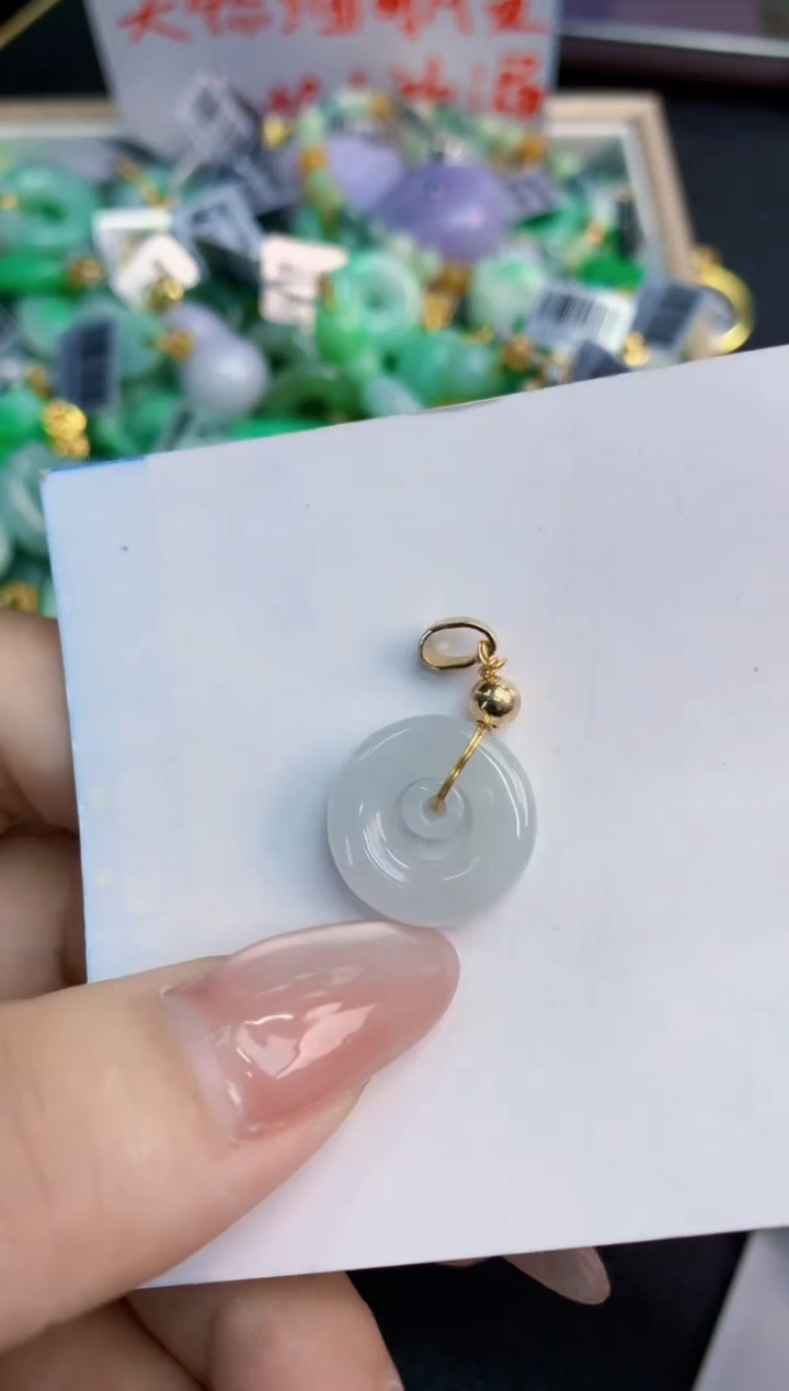 翡翠未镶嵌吊坠(不含链)1