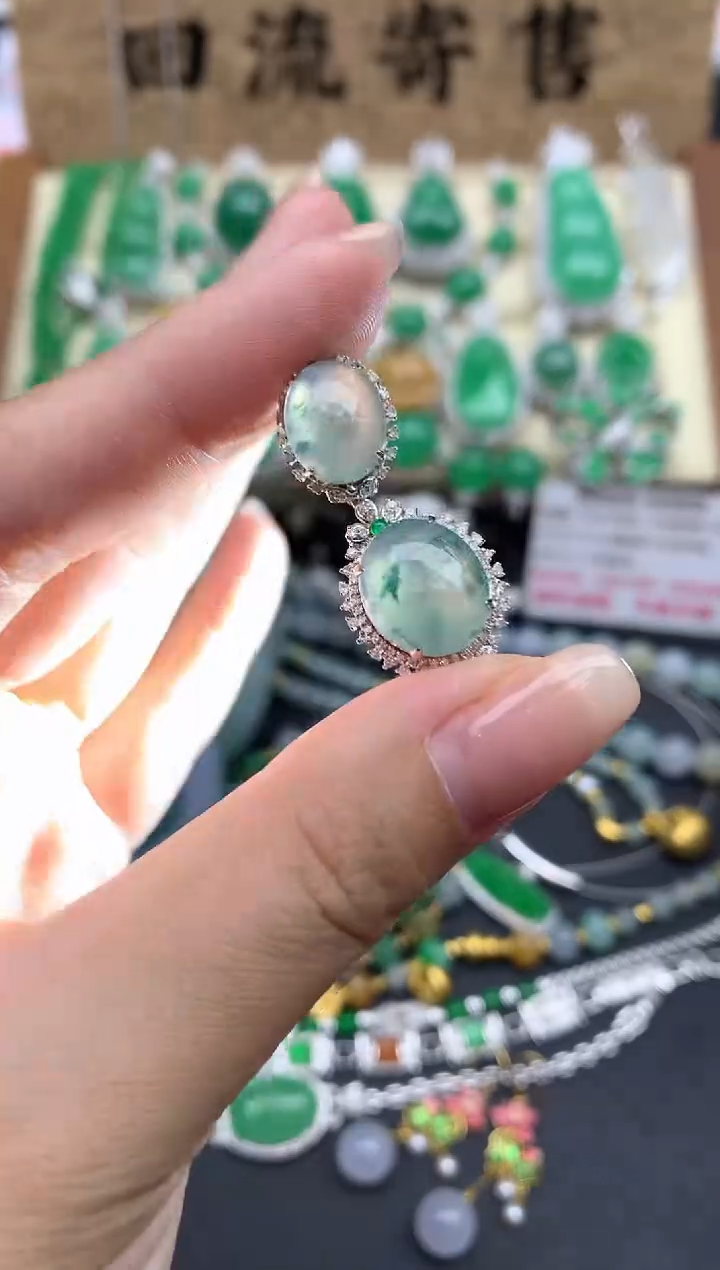 【闪购商品】翡翠颈饰18K金镶嵌98-中国好珍宝