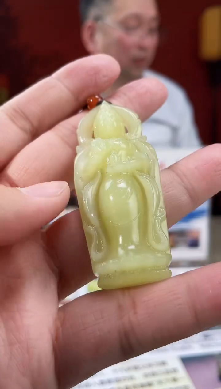 【闪购商品】定制和田玉多样性发货拍一发一01168