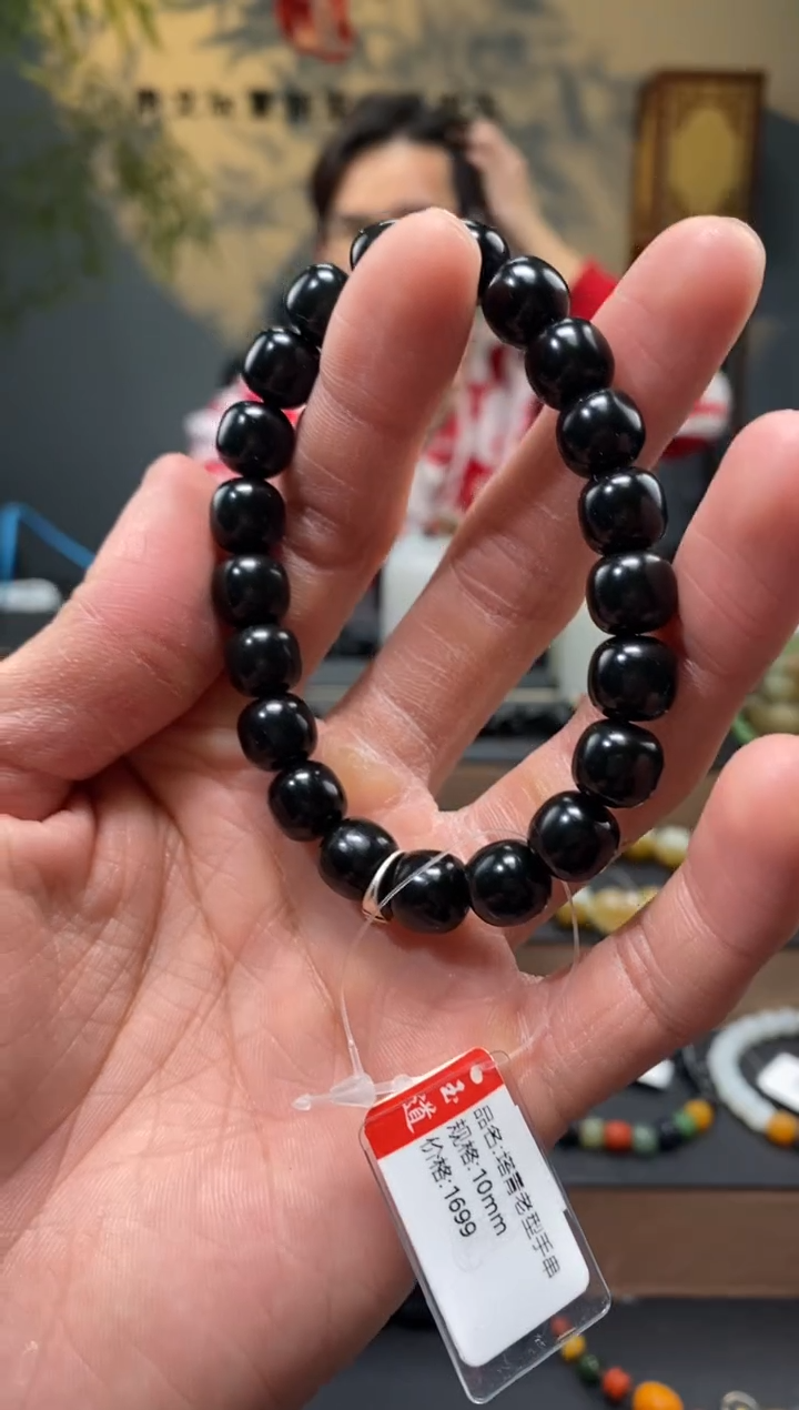 【闪购商品】和田玉-未镶嵌10mm塔青老型手串