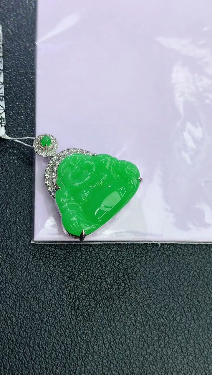 颈饰18K金镶嵌翡翠赠礼盒证书 麦麦