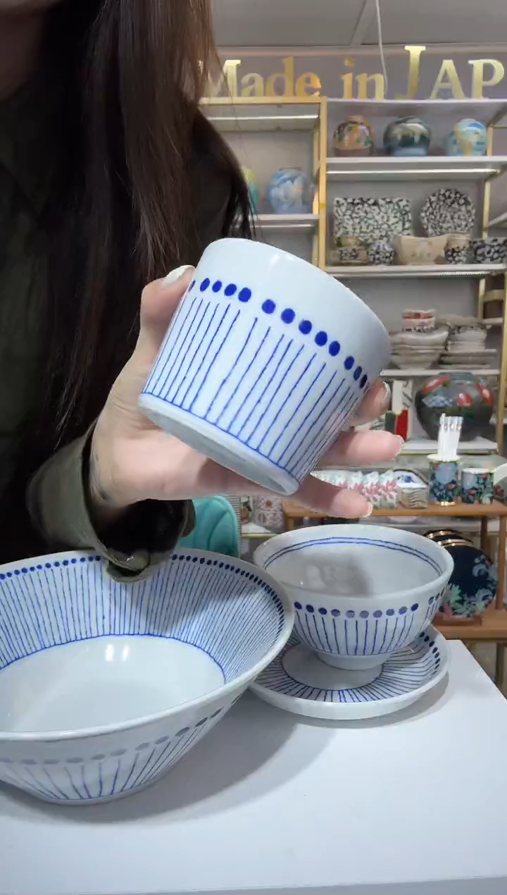 陶瓷苍十草茶杯两支