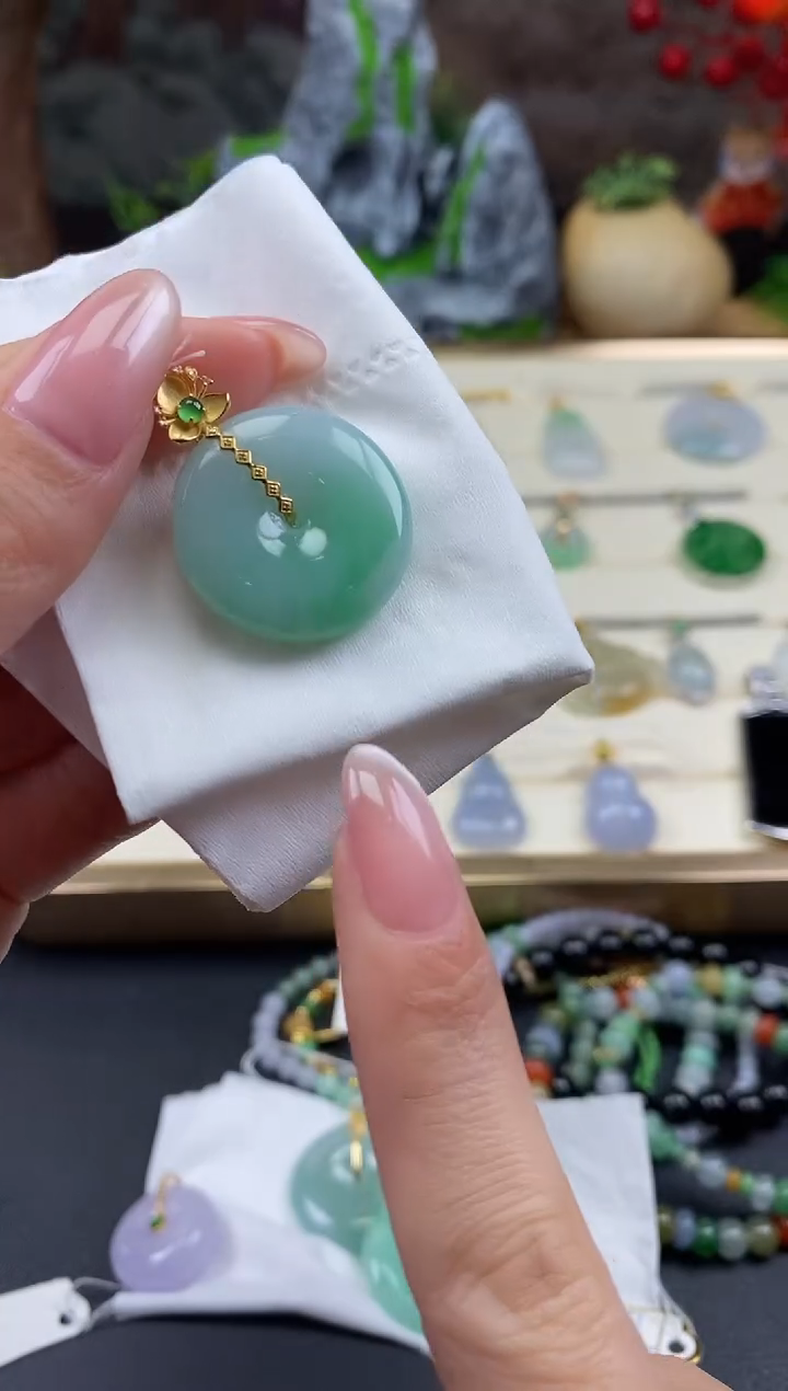 吊坠(不含链)18K金镶嵌翡翠平安扣18K金扣镶嵌@@CMT