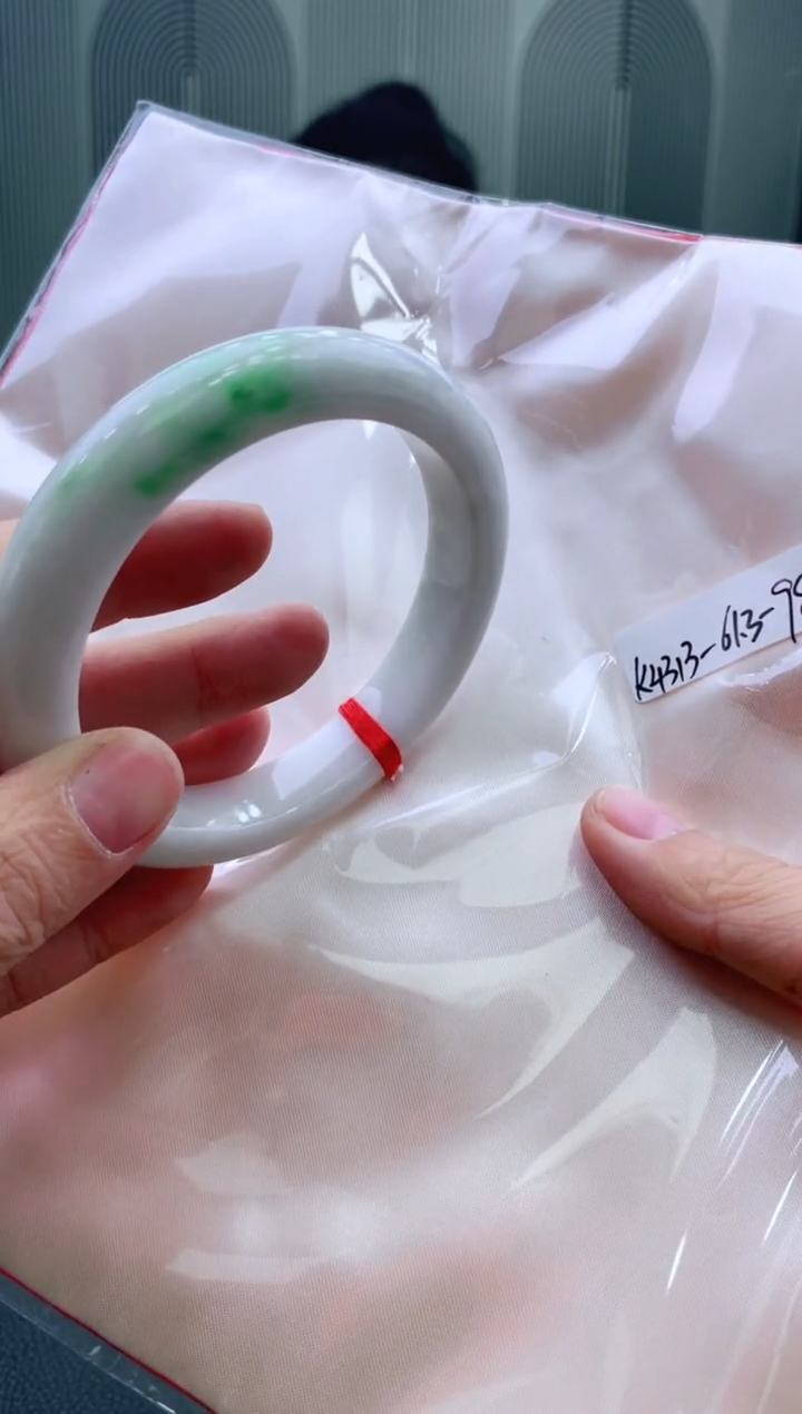 未镶嵌手镯翡翠61